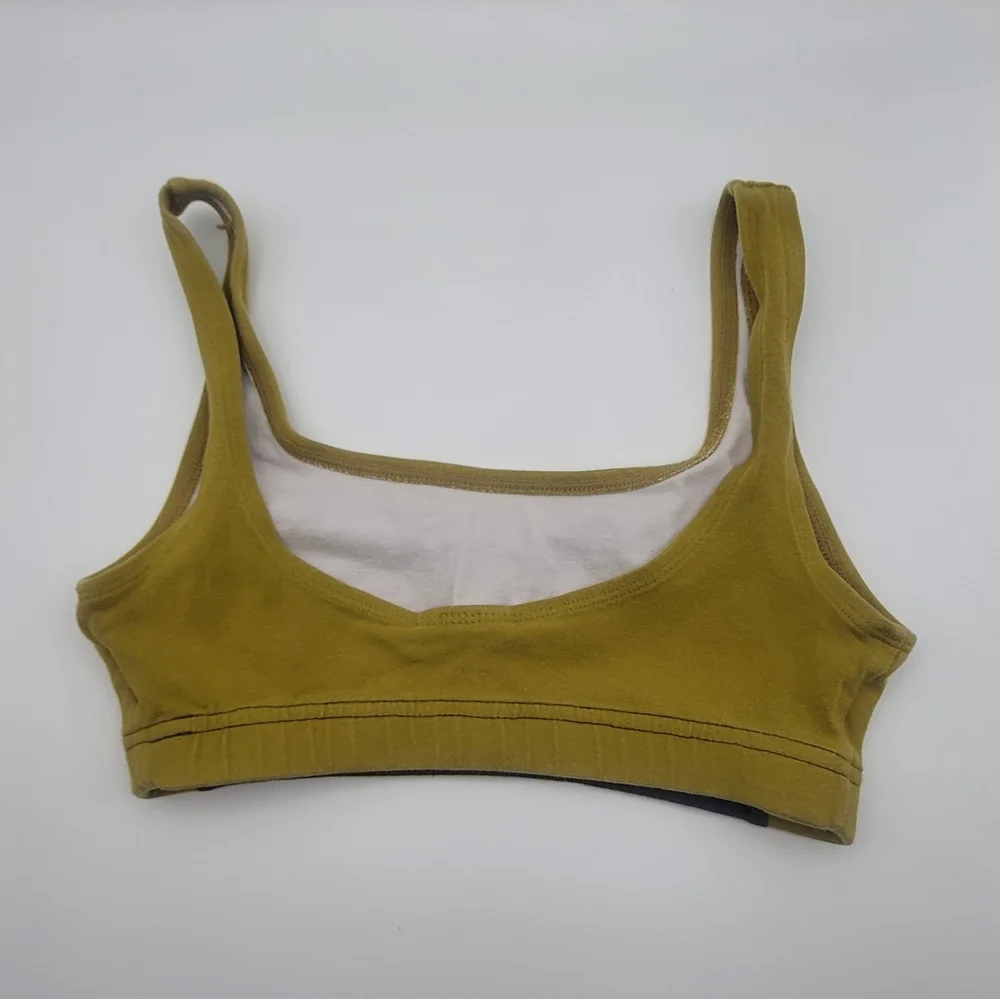 Nike Sports Bra and Shorts,  Chartreuse/Mustard Yellow and Denim Blue, Small - Picture 4 of 11